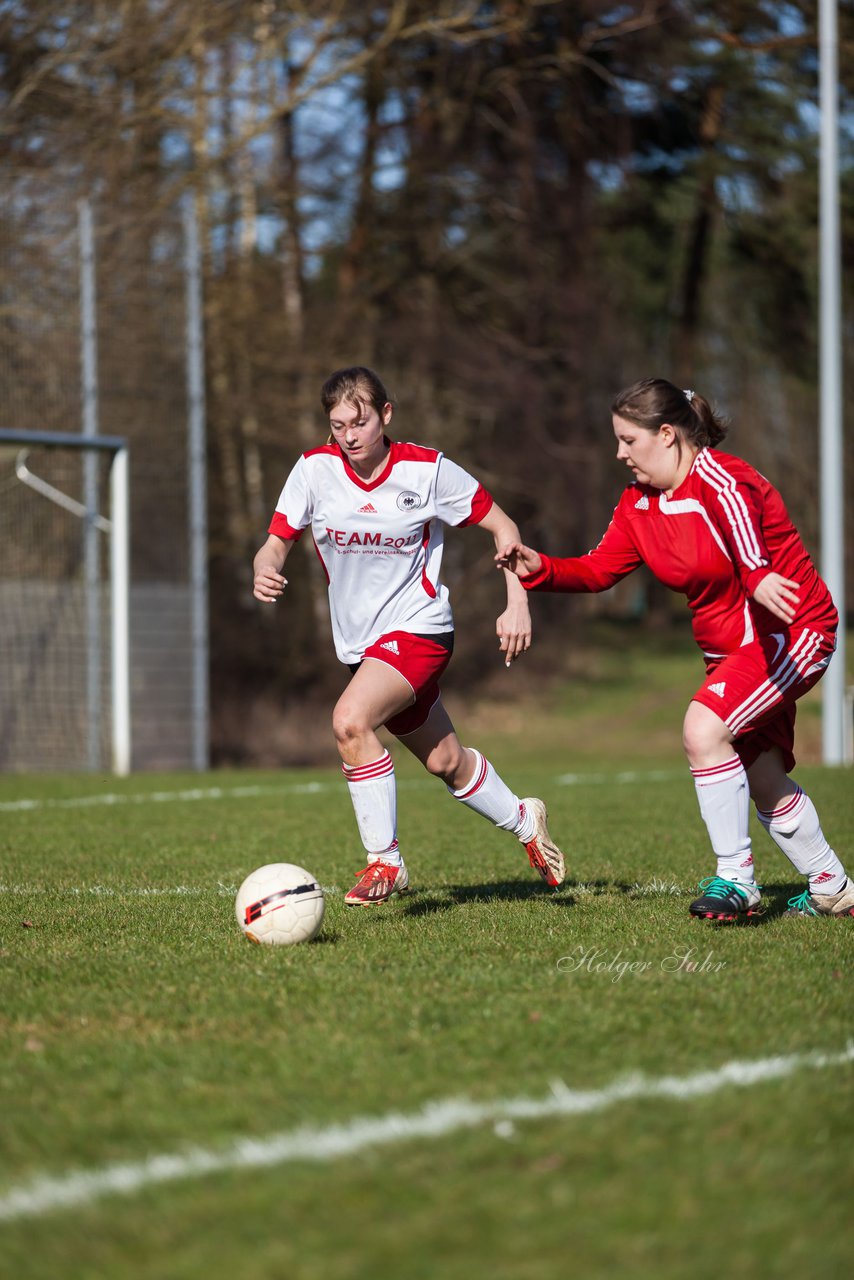 Bild 383 - Frauen SV Boostedt - Tralauer SV : Ergebnis: 12:0